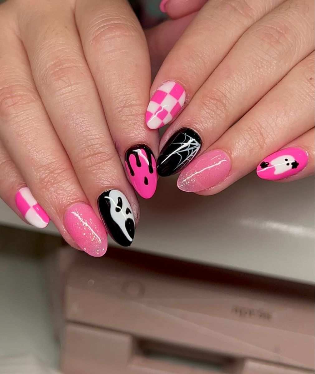 Pink Halloween Nails Scream Checkerboard