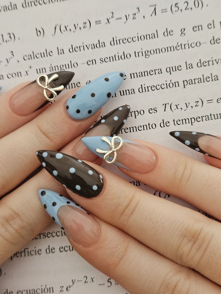 Polka Dot Nail Ideas (5)