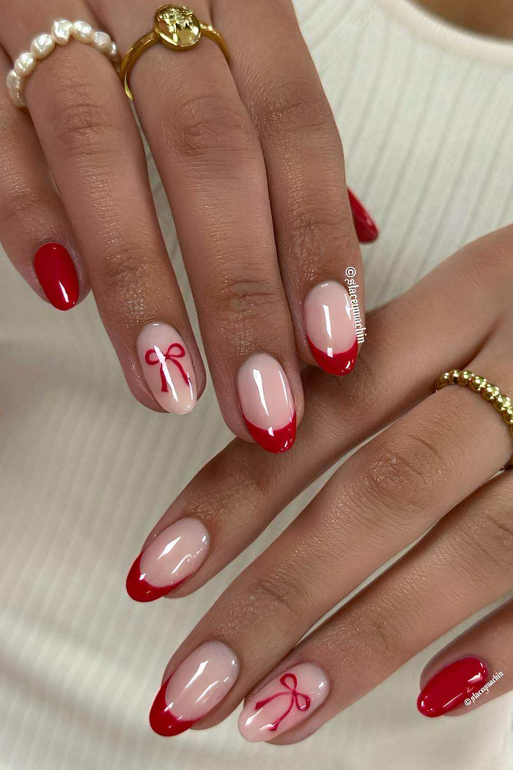 Red Bow Winter Nails
