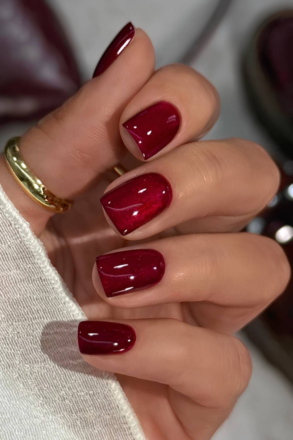 Red Cat Eye Elegant Nails