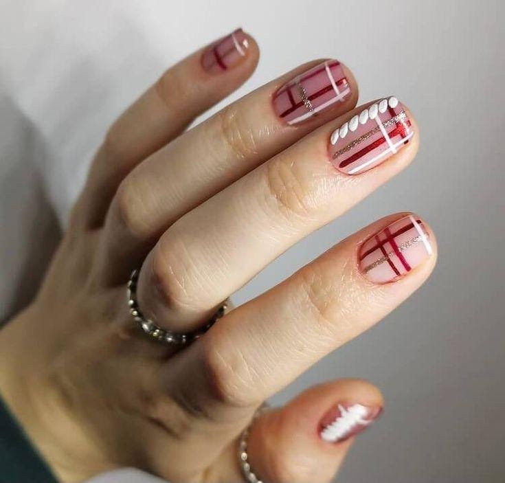Red Plaid Gold Short Nails