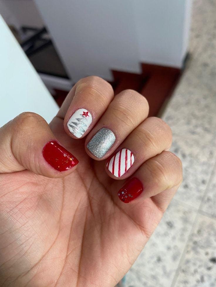 Red Silver Glitter French Short Nails