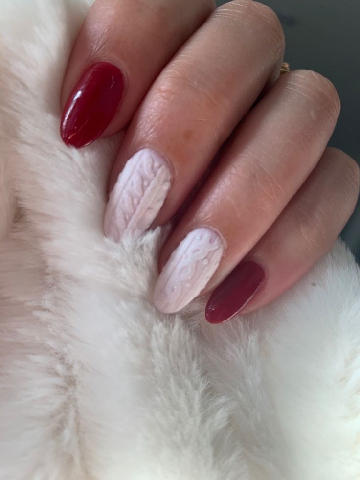 Red White Cable Knit Fur Sweater Nails