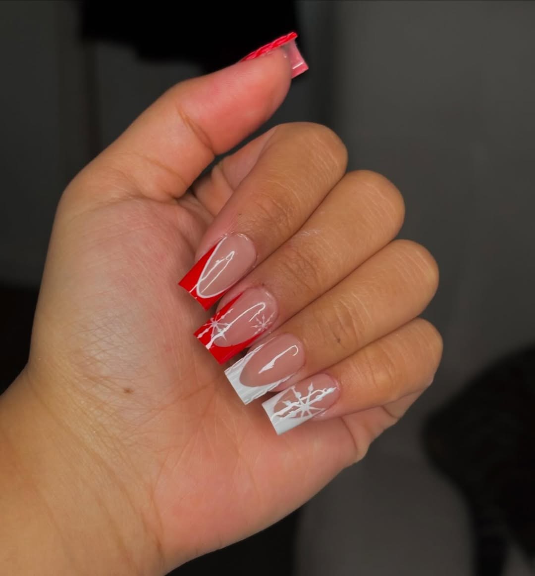 Red White Snowflake Tip Square Nails