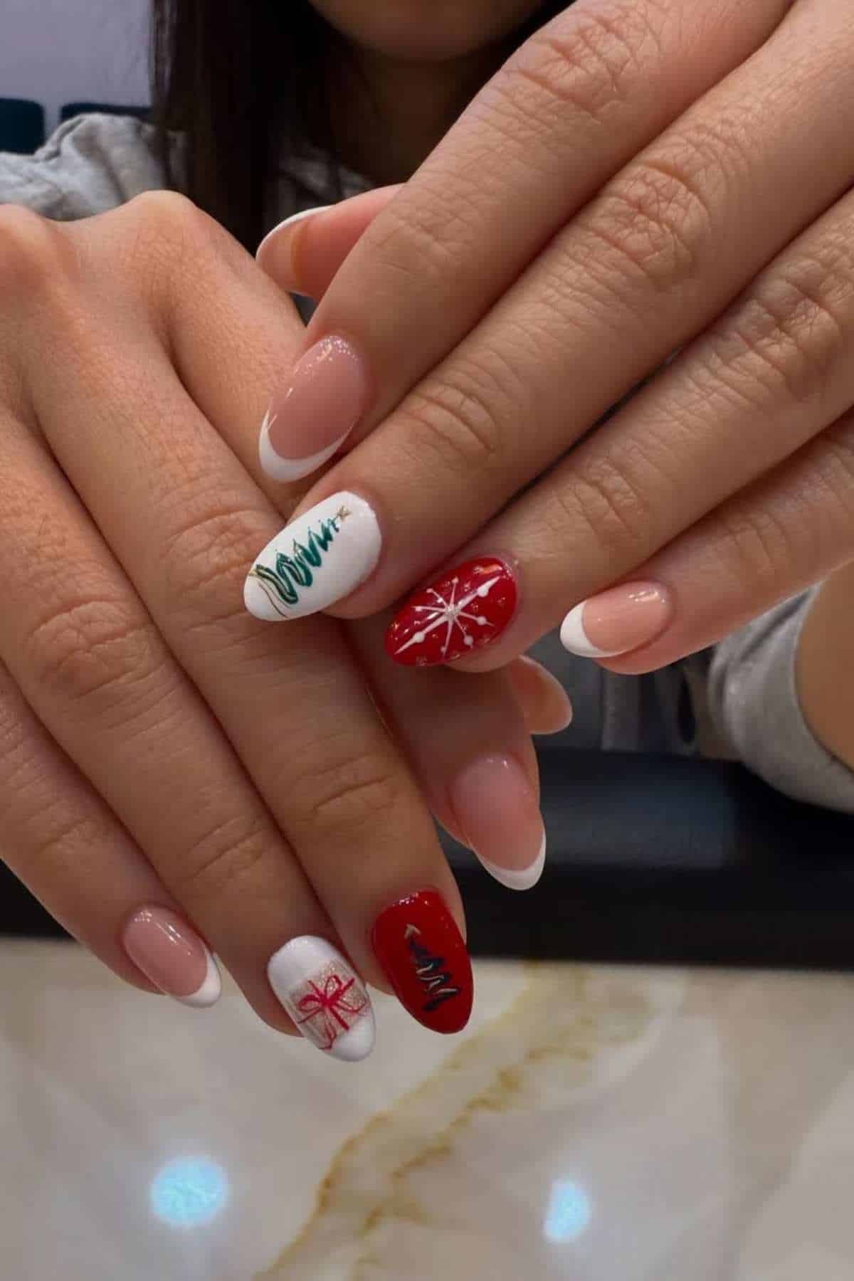 Red White Tree Mix Nails