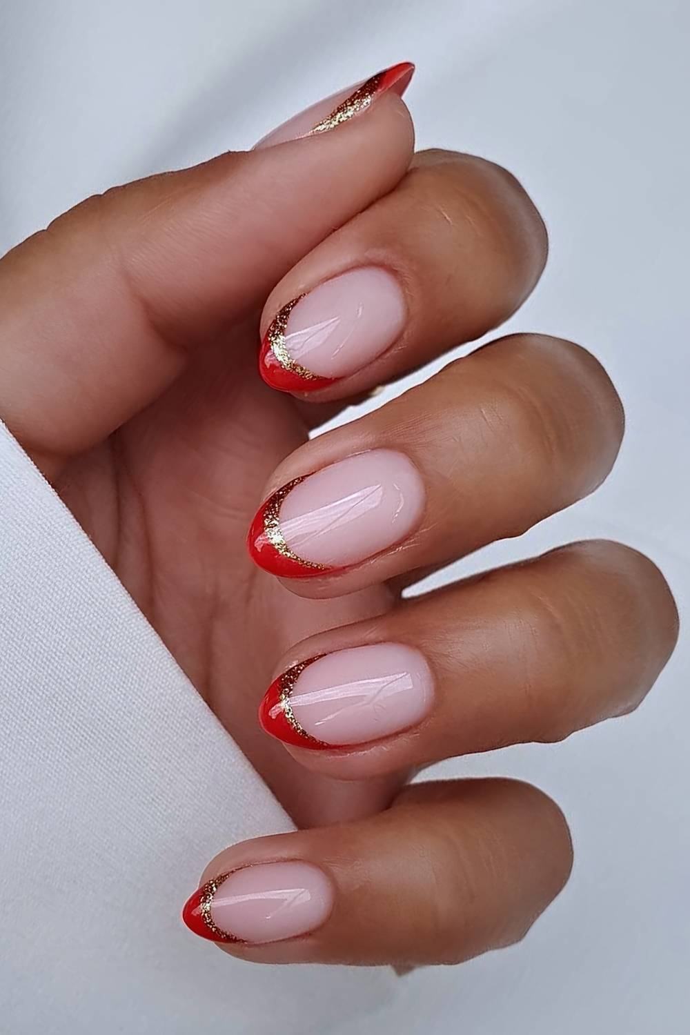 Short Red French Gold Glitter Outline Nails