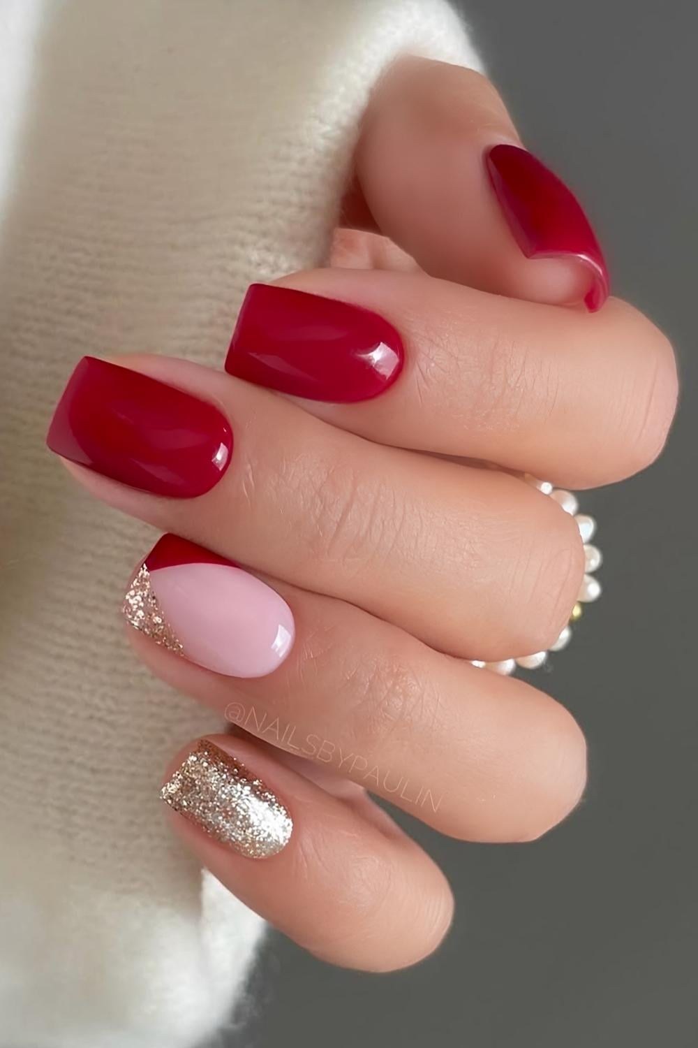 Short Red Gold Glitter Elegant Nails