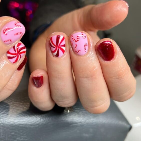 Short Red White Candy Cane Nails