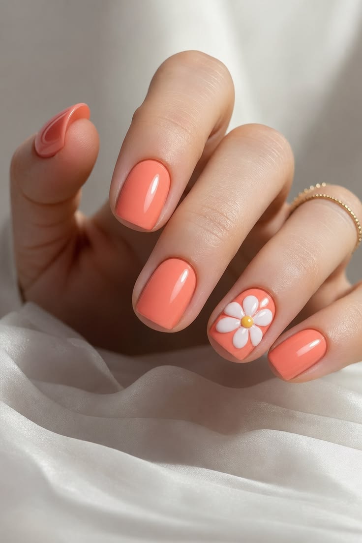 Short Summer Nails 2026 You'll Want to Copy This Season | Cute, Trendy &amp; Easy Nail Ideas