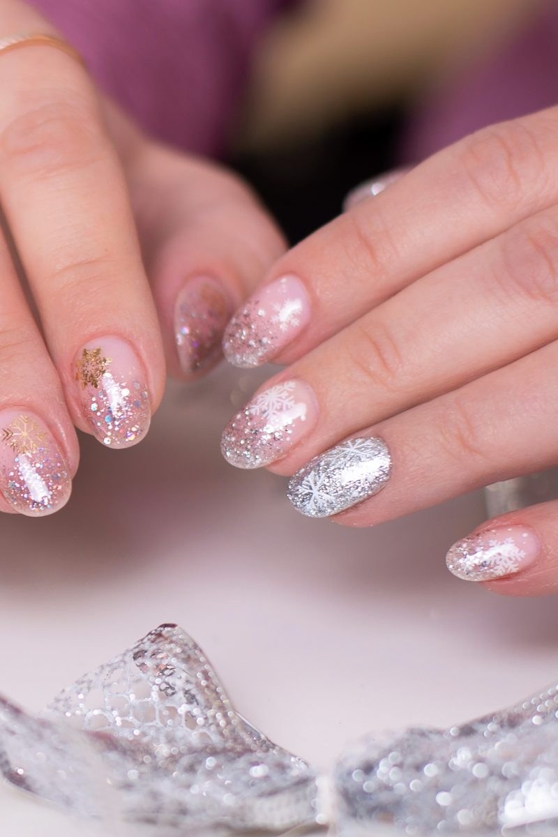 Silver Snowflake Sparkle Nails