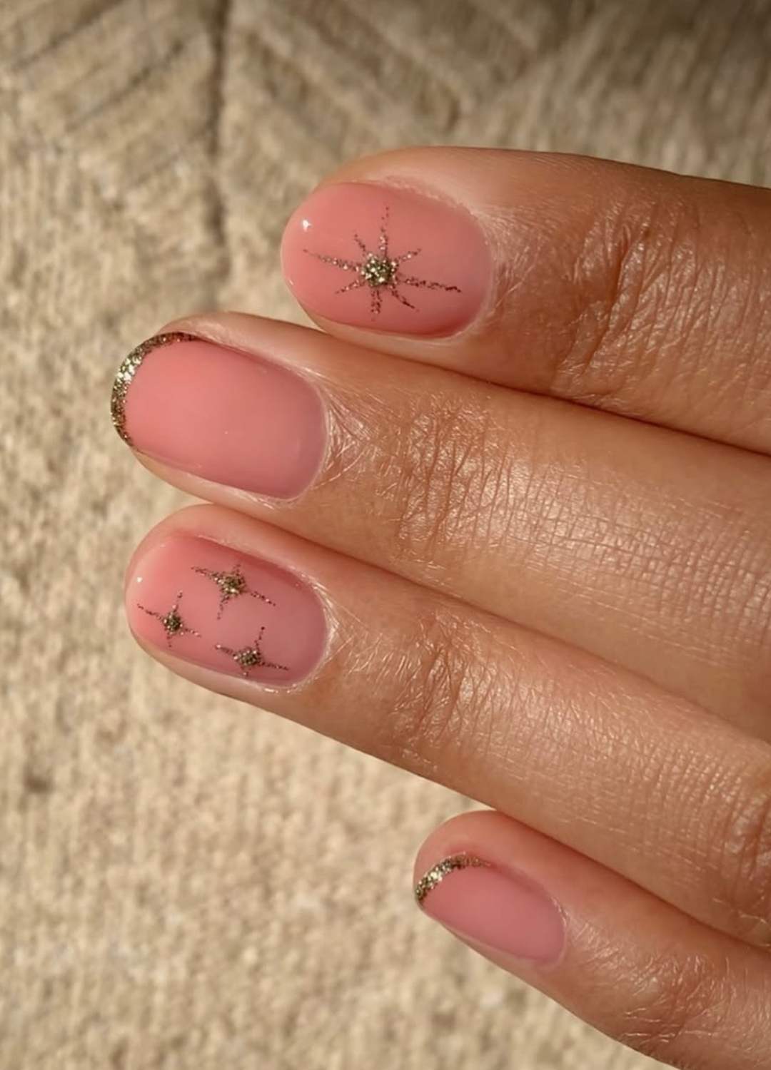 Simple Sparkle Holiday Nails