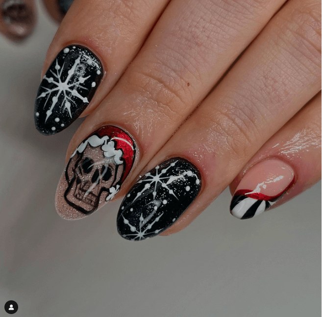Skull Christmas Snowflake Goth Nails