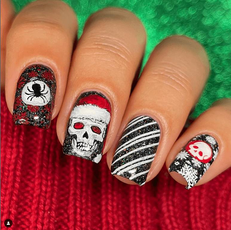Skull Santa Christmas Goth Nails