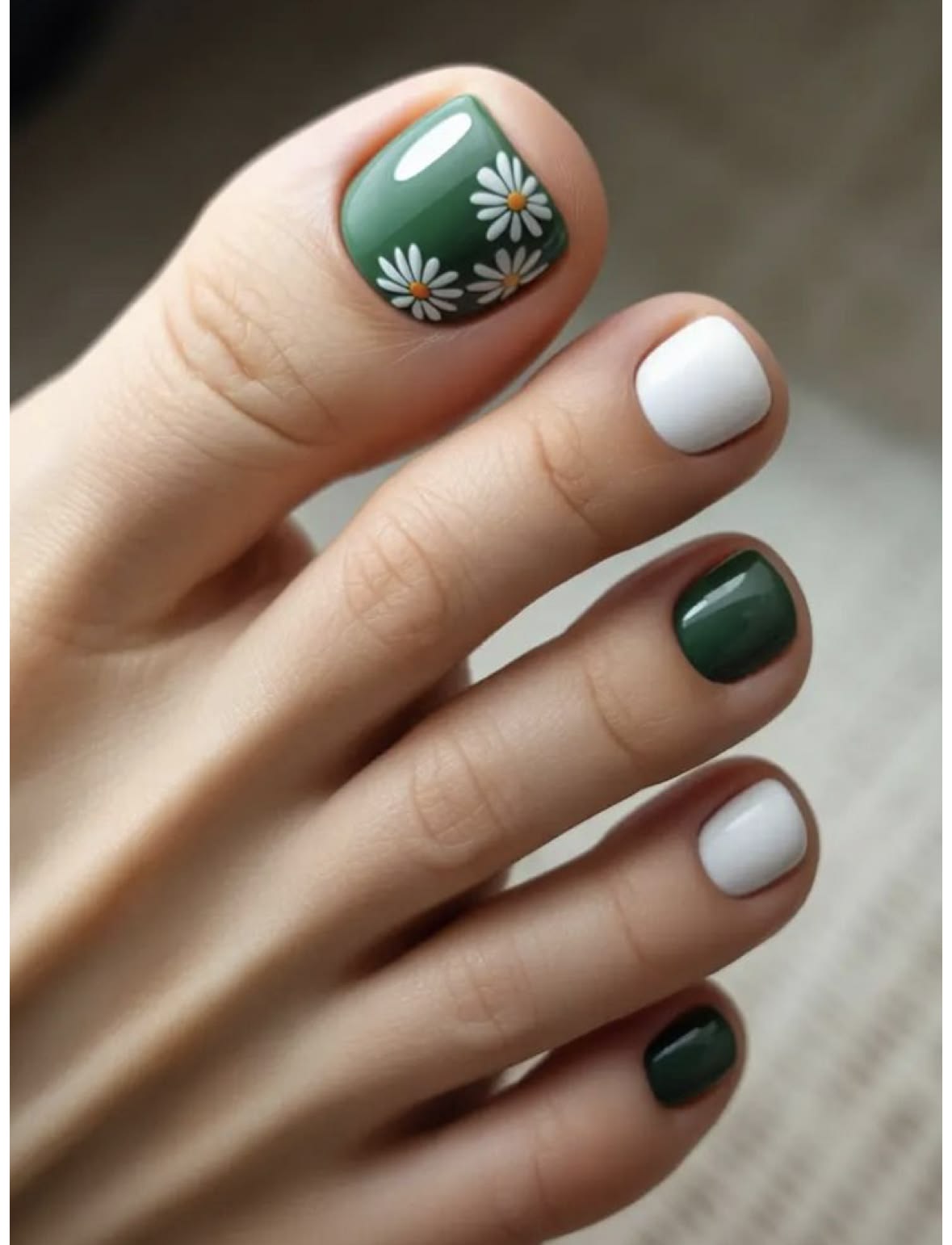 25+ Summer Toe Nails 2026 | Cute &amp; Beach-Ready Pedicure Ideas