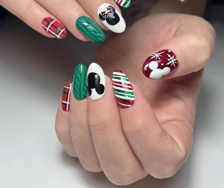 Sweater Knit Plaid Mickey Stripe Disney Nails