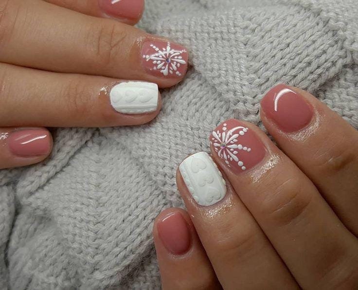 Sweater White Snowflake Short Nails