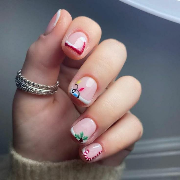 Tiny Holiday Accent Short Nails