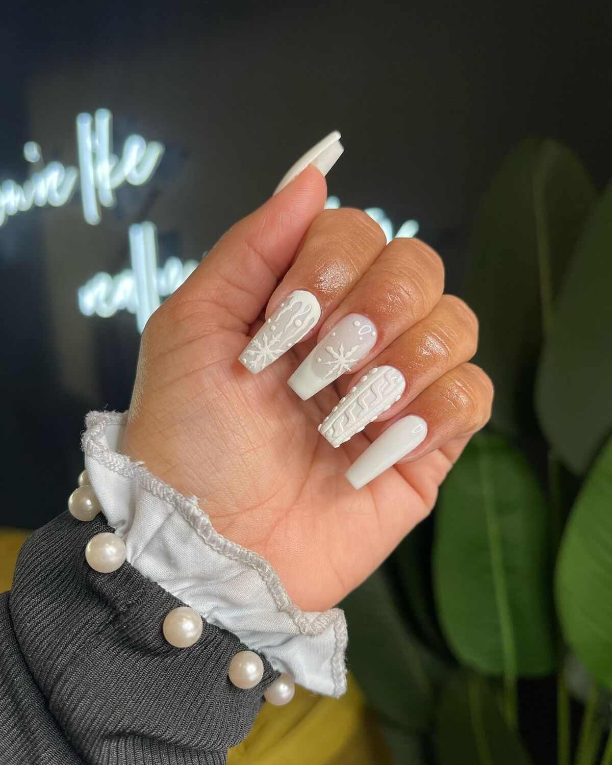 White Sweater Snowflake Coffin Nails