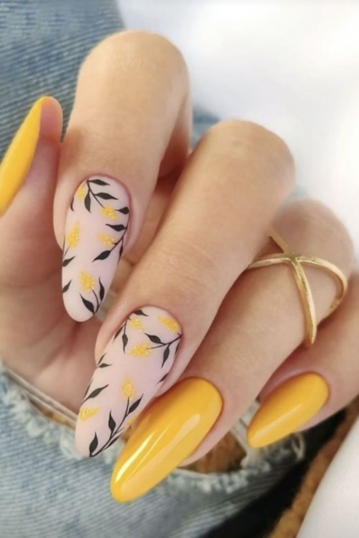 Yellow Fall Nails